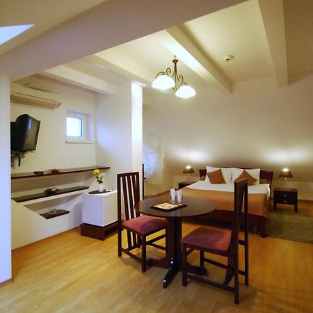 Casa Irma - Rooms For Rent Bacău Exterior foto