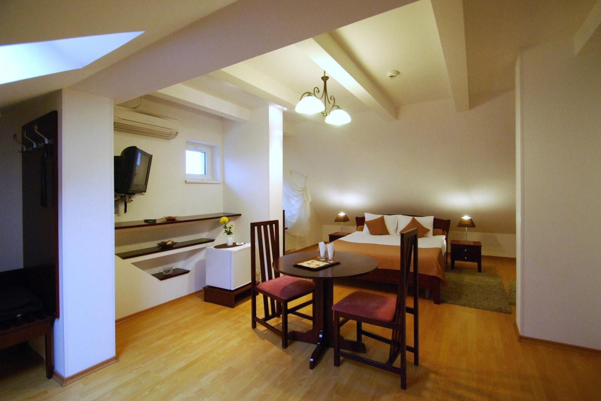 Casa Irma - Rooms For Rent Bacău Exterior foto